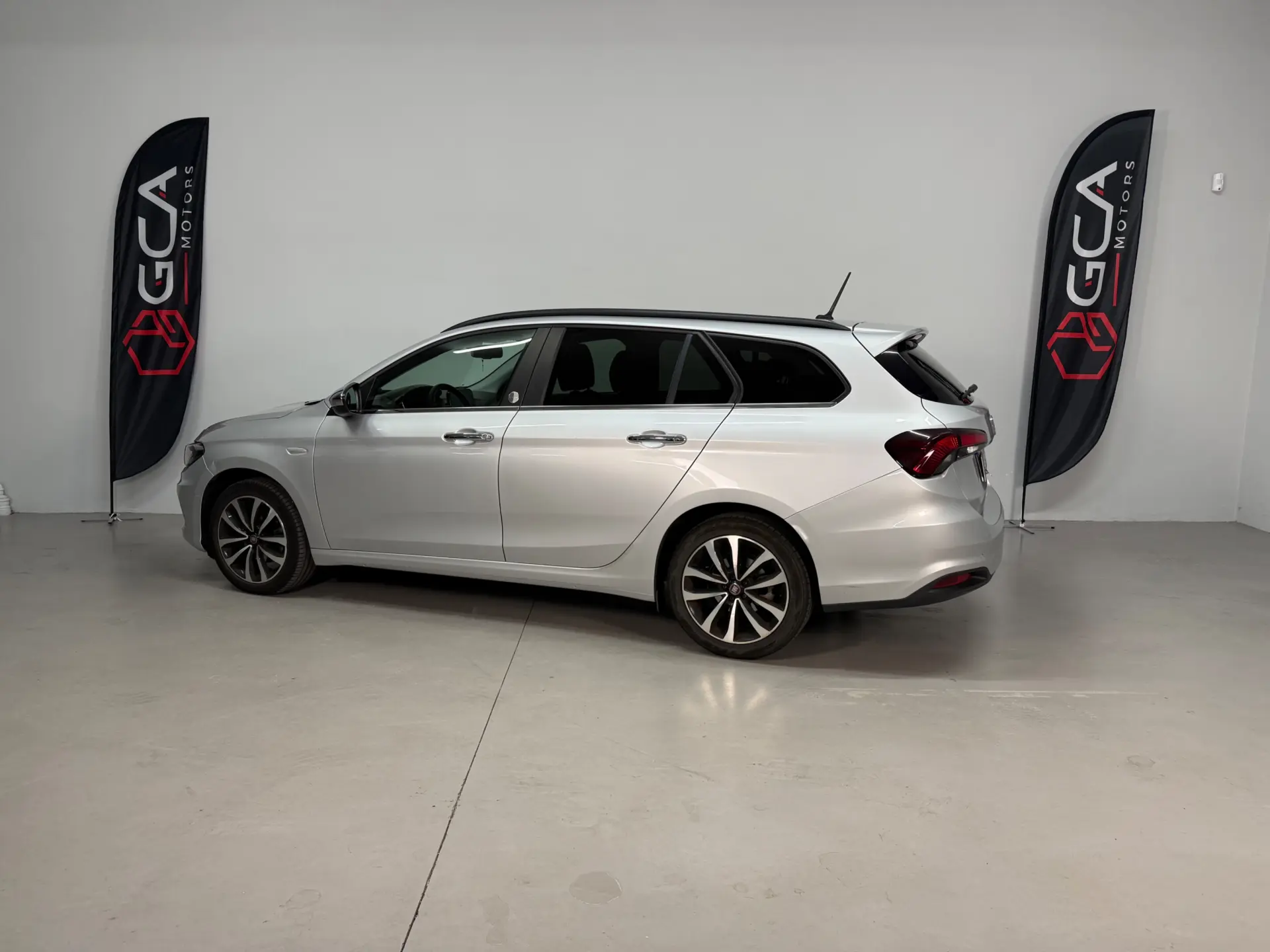 Fiat Tipo Station Wagon 1.3 M-Jet Mirror 4