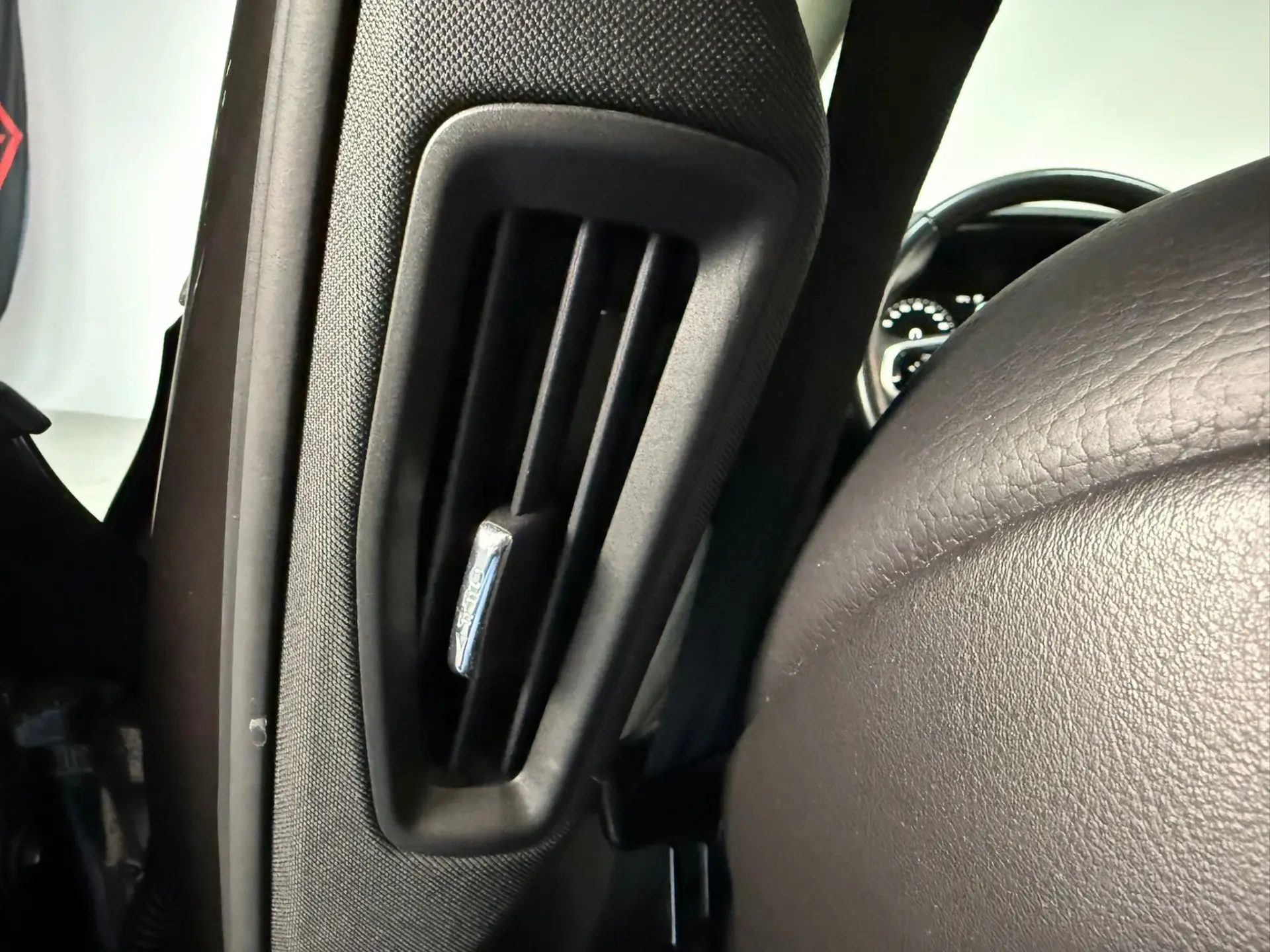 Volvo V60 2.0 D3 Inscription 16