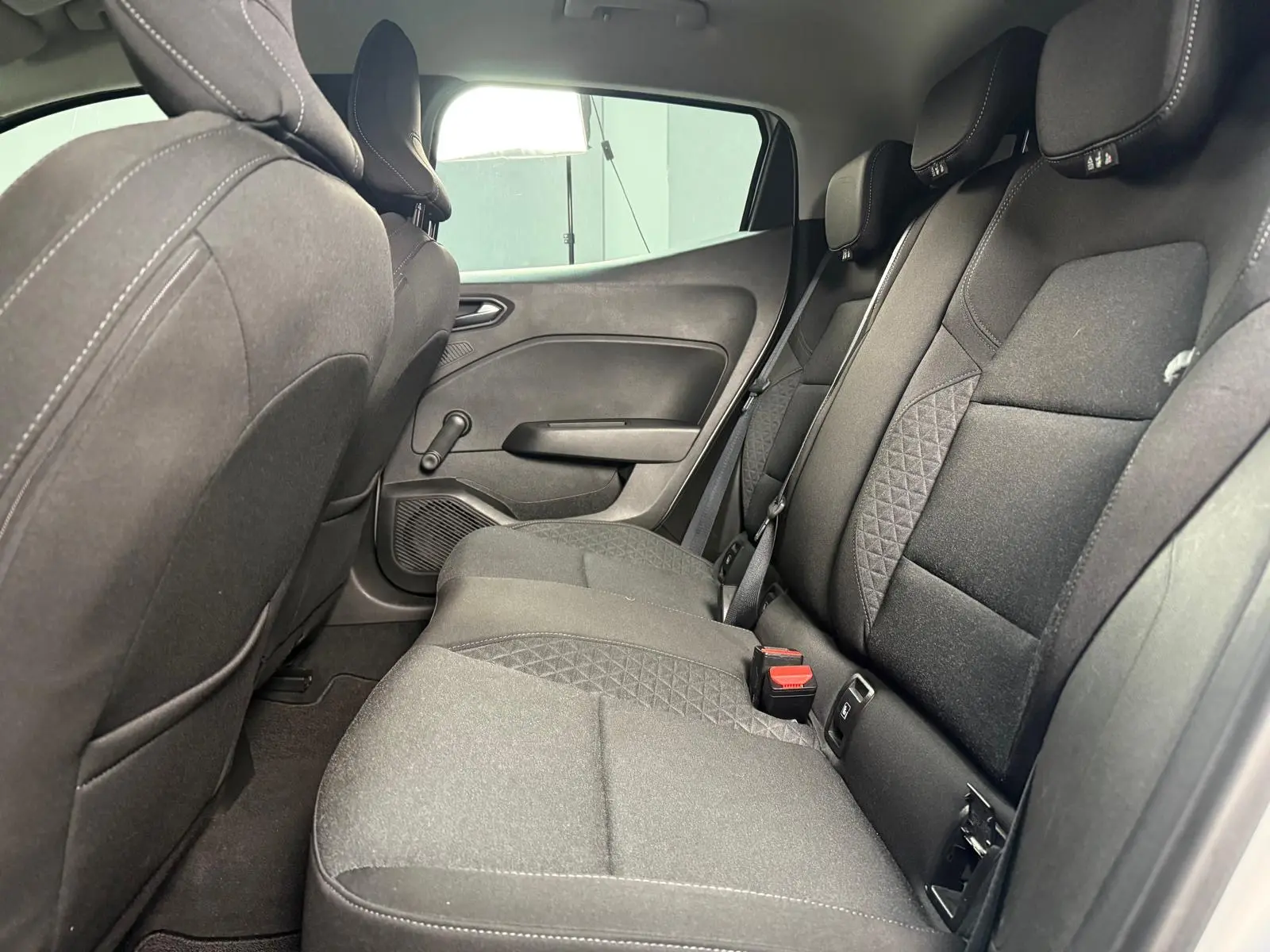 Renault Clio Outro 18