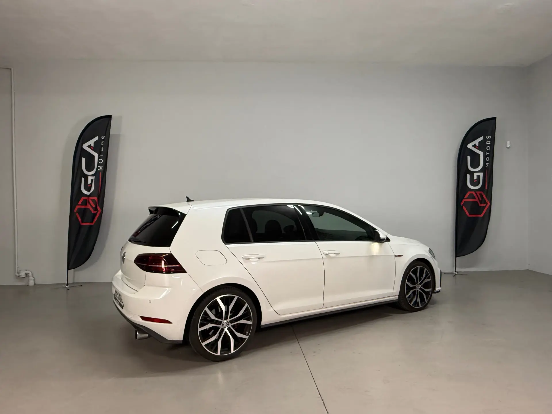 Volkswagen Golf GTI (BlueMotion ) DSG 3