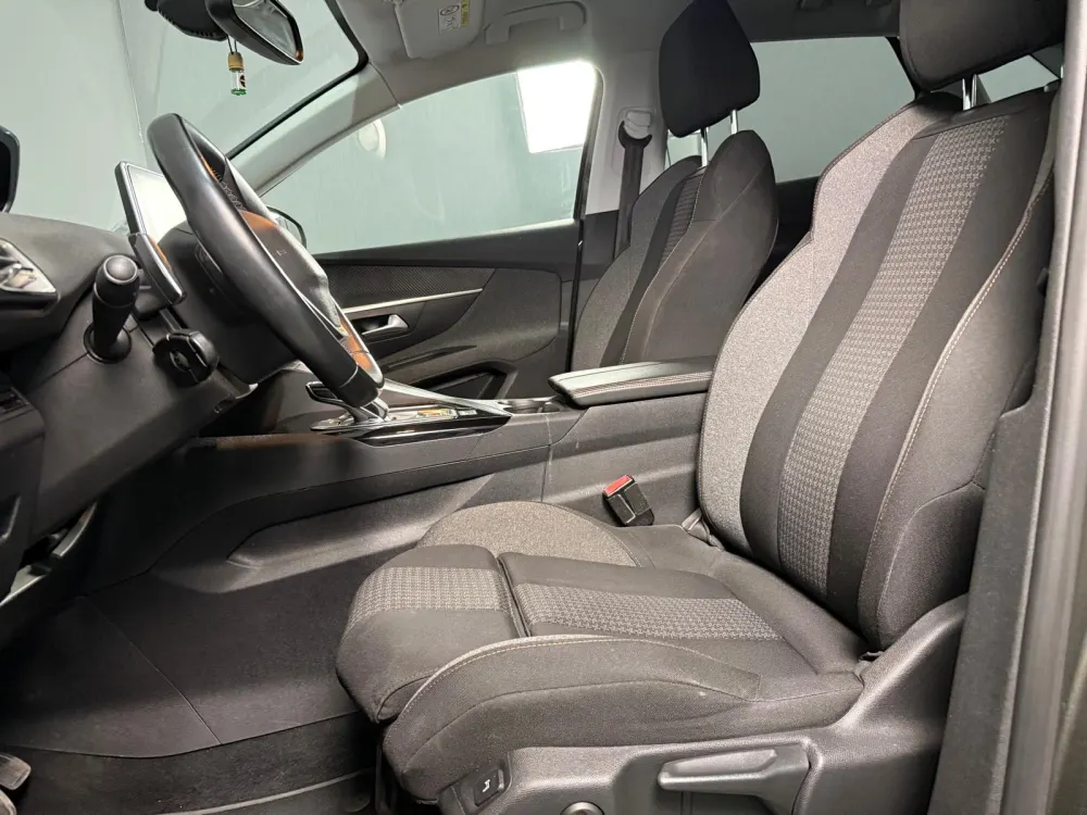 Peugeot 3008 1.2 PureTech Allure EAT8 13