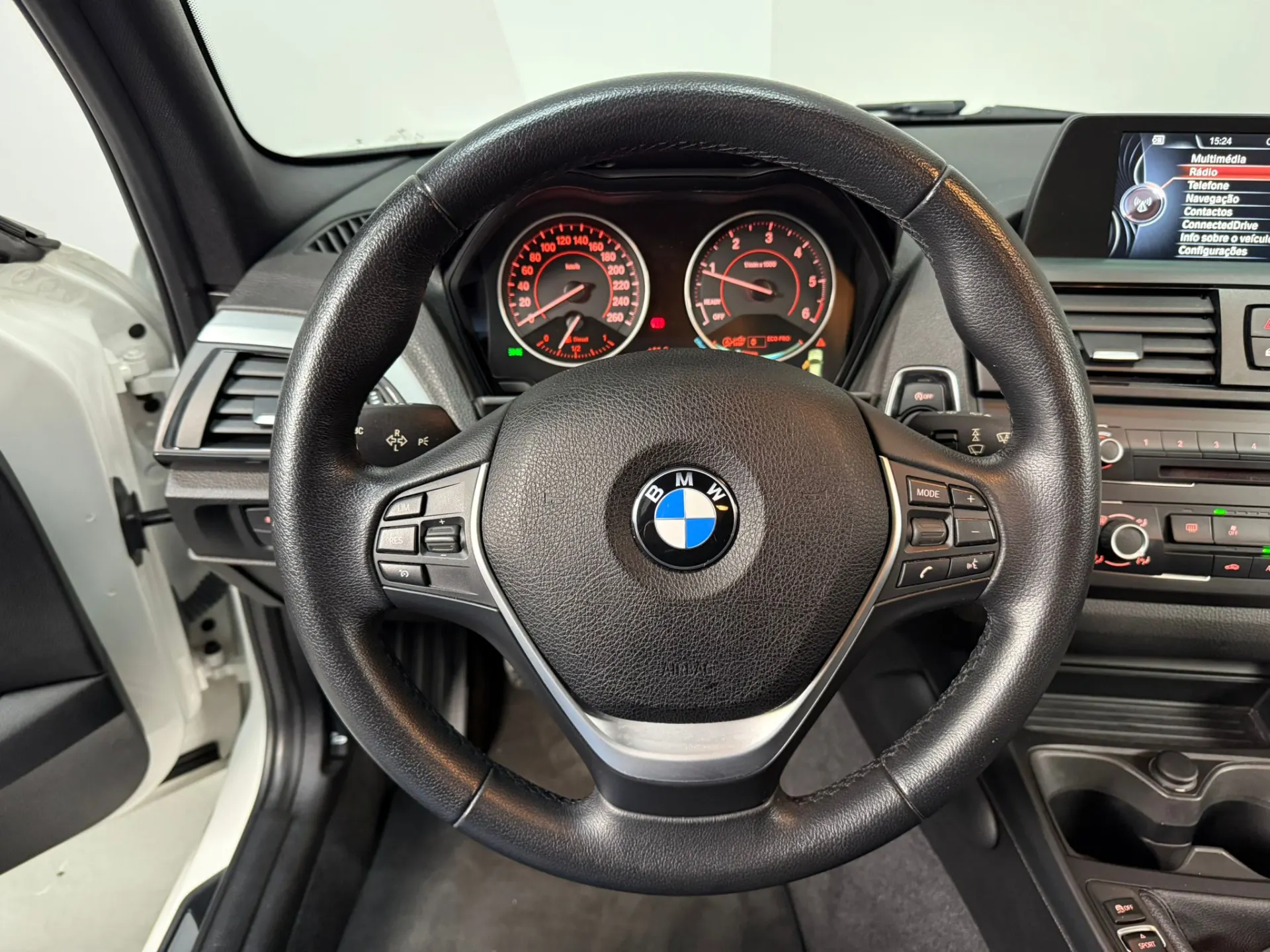 BMW 116 d EDynamics Line Sport 6