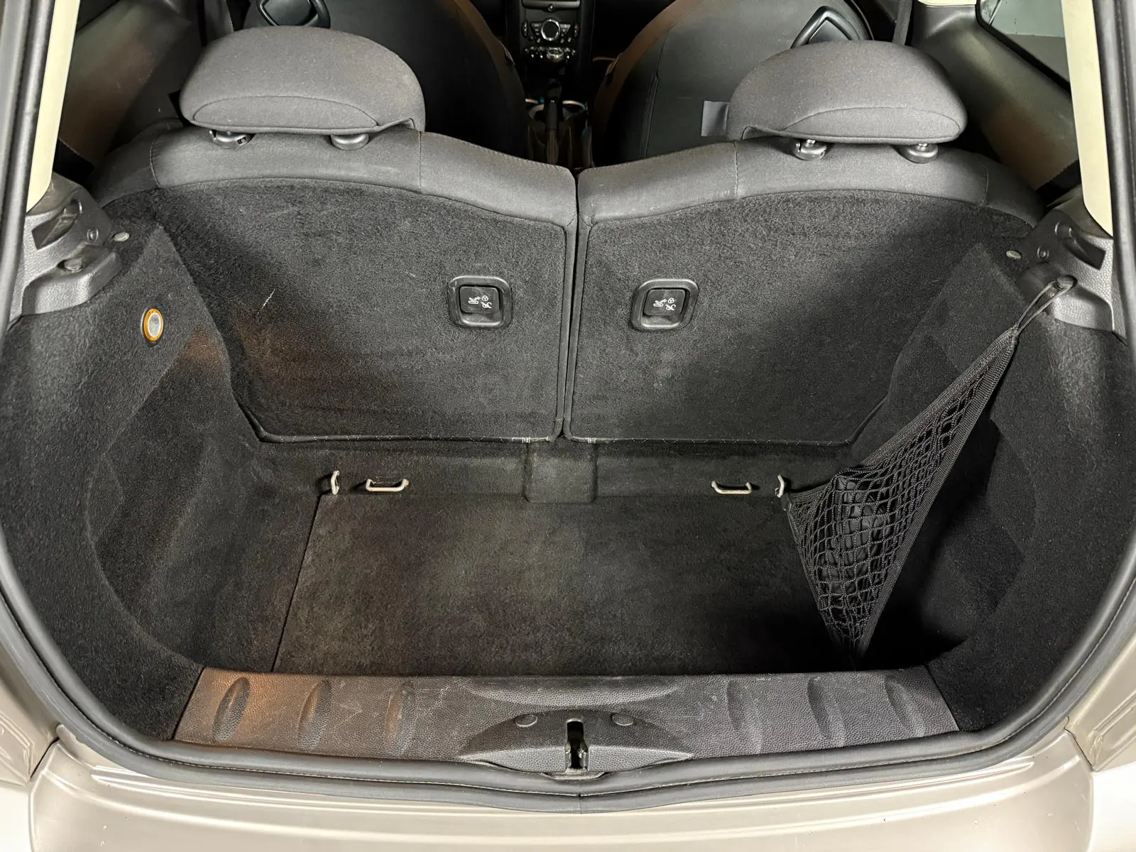 MINI 3 Portas One D Baker Street 18