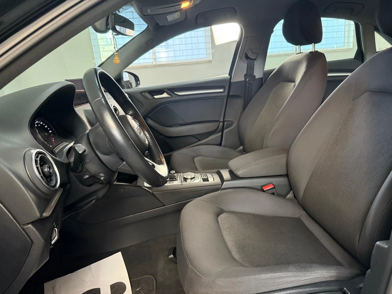 Audi A3 Limousine A3 1.6 Sport Stronic TDI 16
