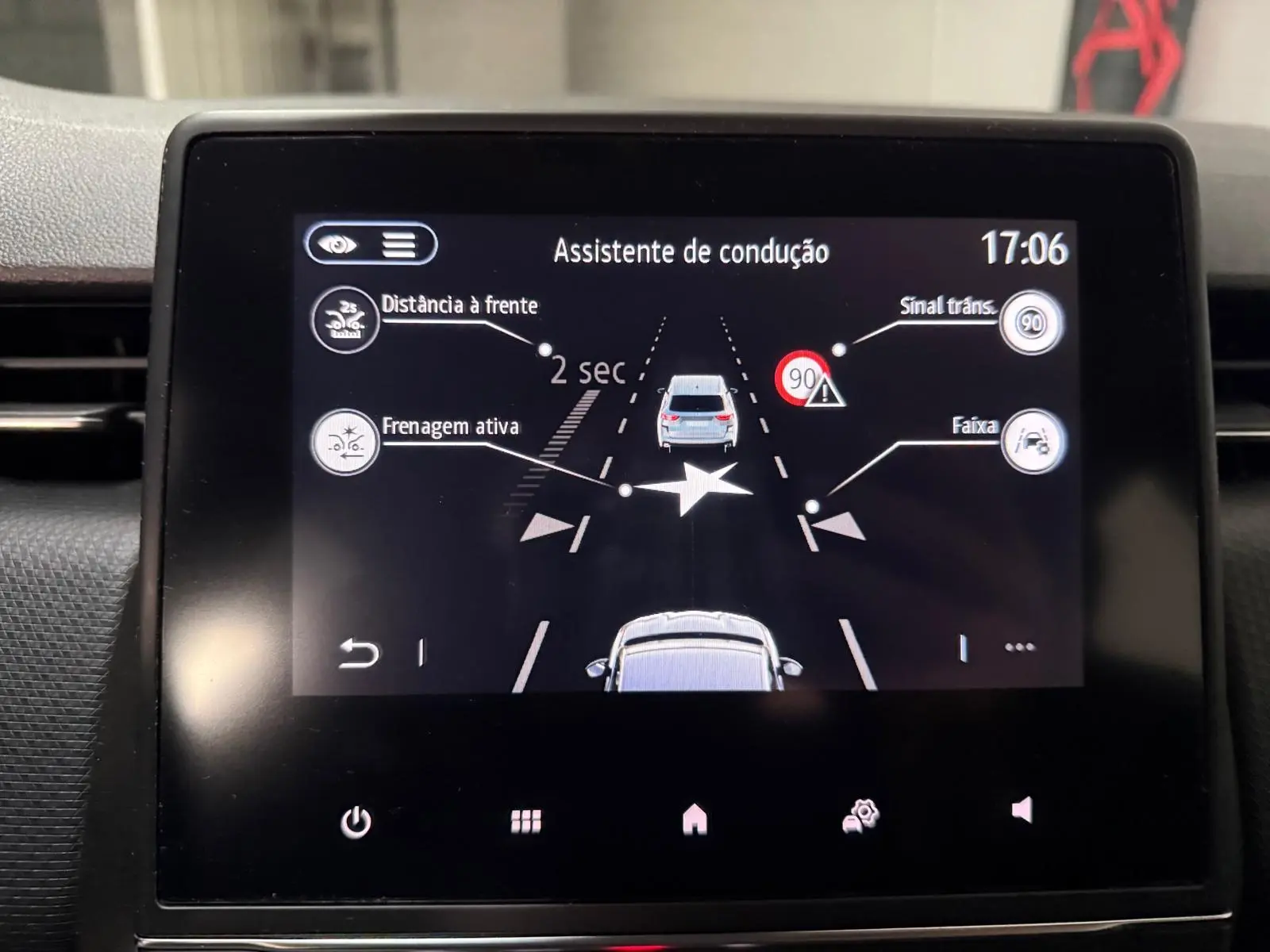 Renault Clio Outro 7