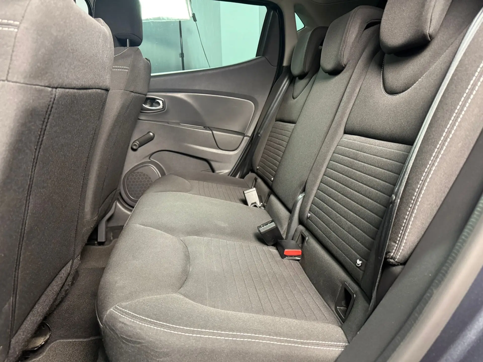 Renault Clio 0.9 TCE Limited 13