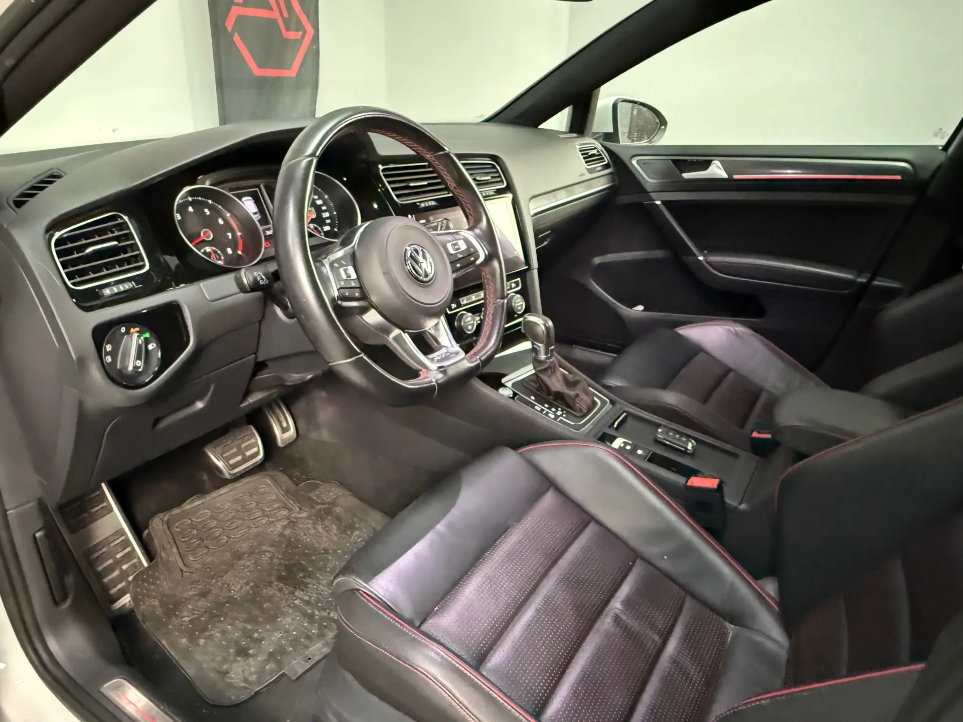Volkswagen Golf GTI (BlueMotion ) DSG 12