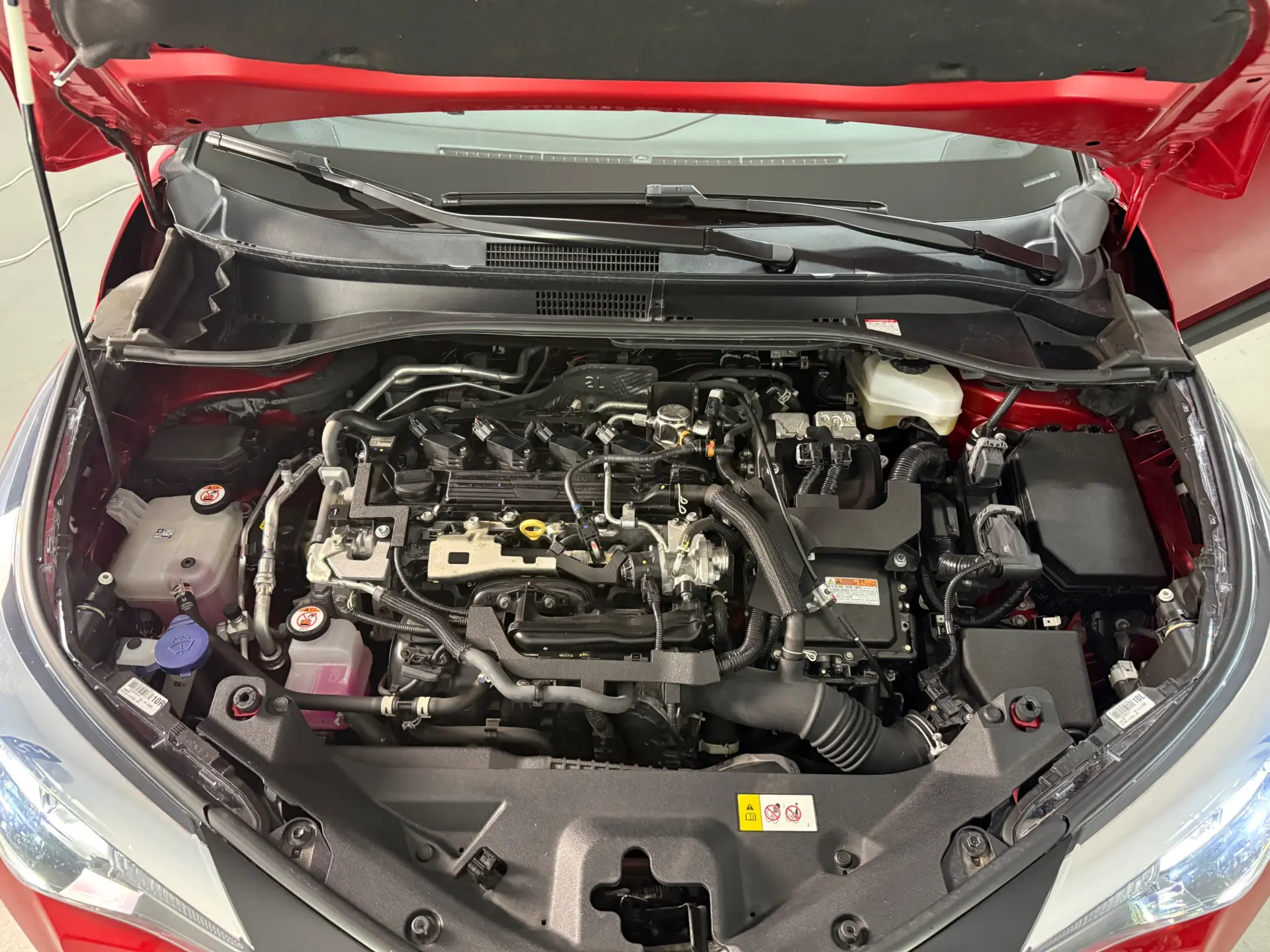 Toyota C-HR 2.0 Hybrid Square Collection 20
