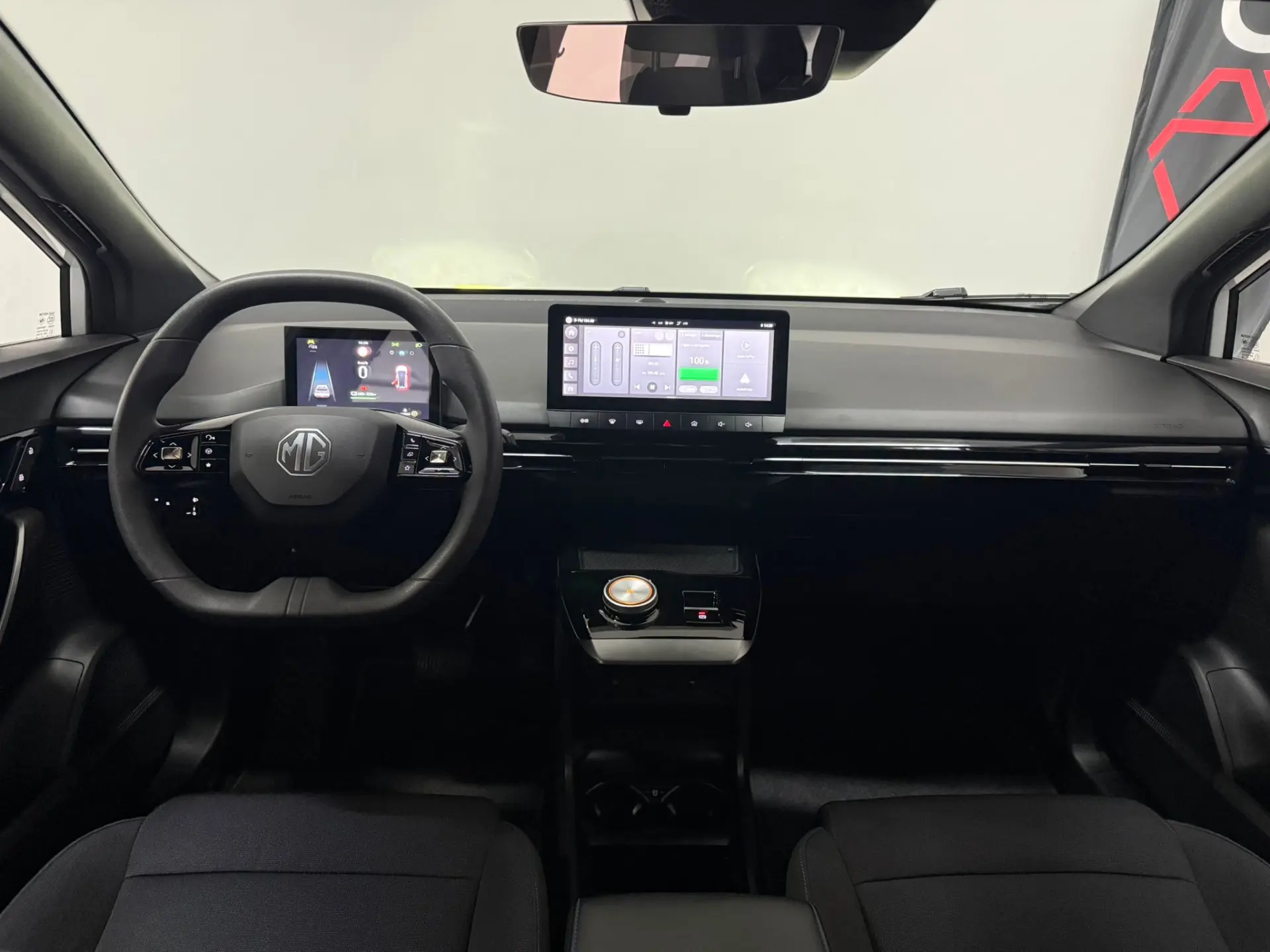 MG MG4 51 kWh Standard 14
