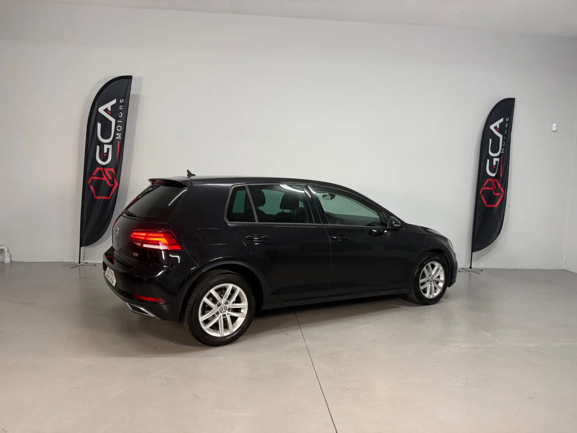 Volkswagen Golf 1.6 TDI Highline DSG 3