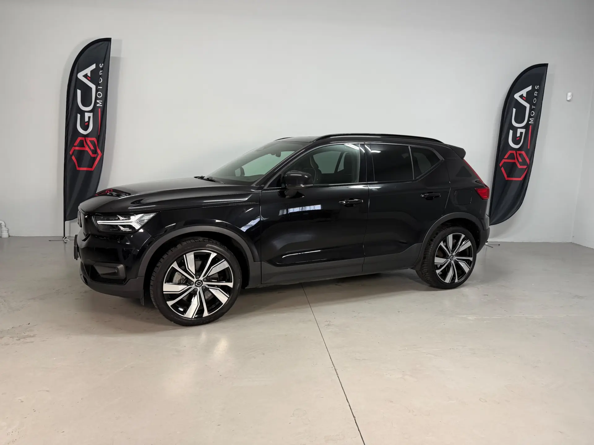 Volvo XC 40 P8 AWD Recharge RDesign 1