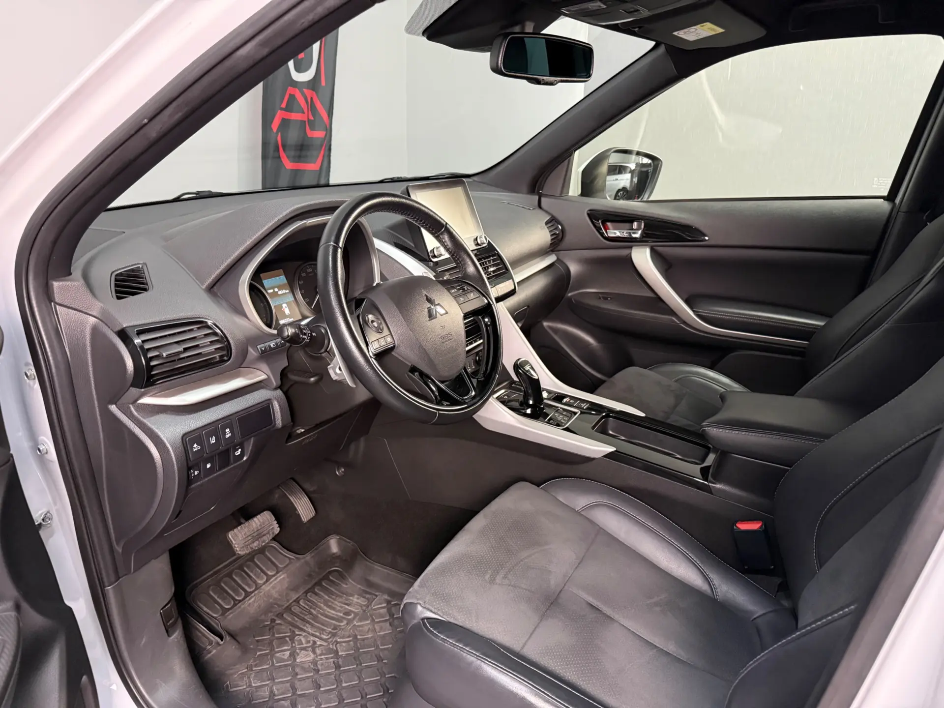 Mitsubishi Eclipse Cross 2.4 PHEV eStyle 13
