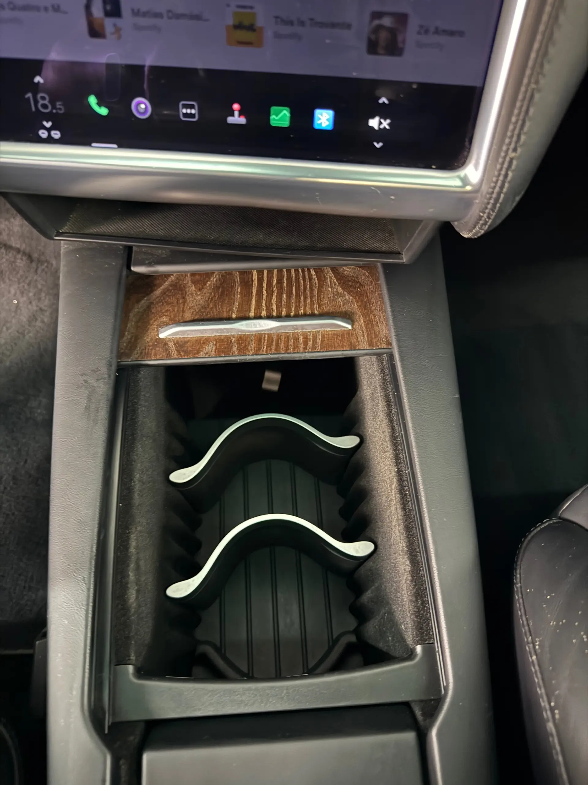 Tesla Model X 100D 17