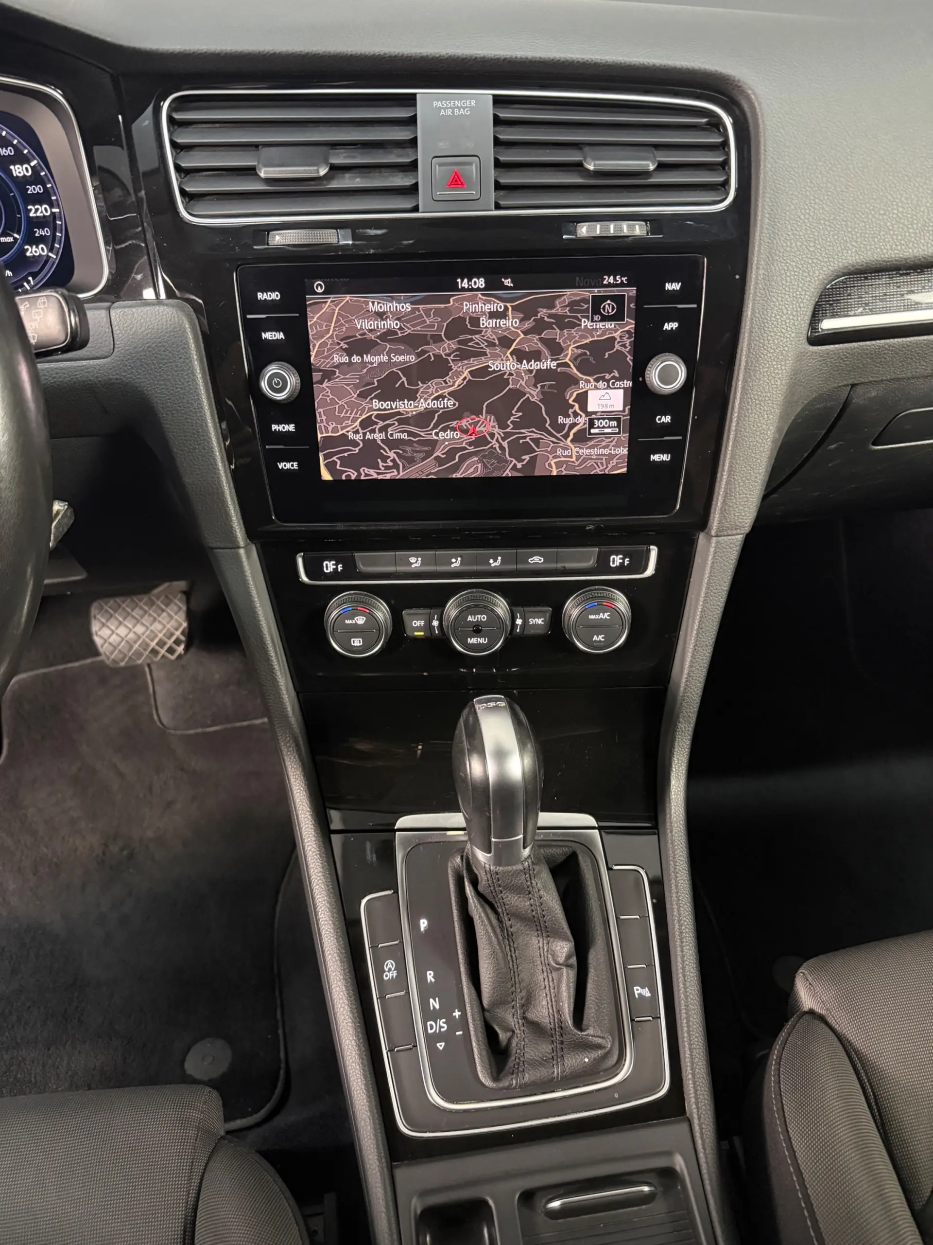 Volkswagen Golf 1.6 TDI Highline DSG 10
