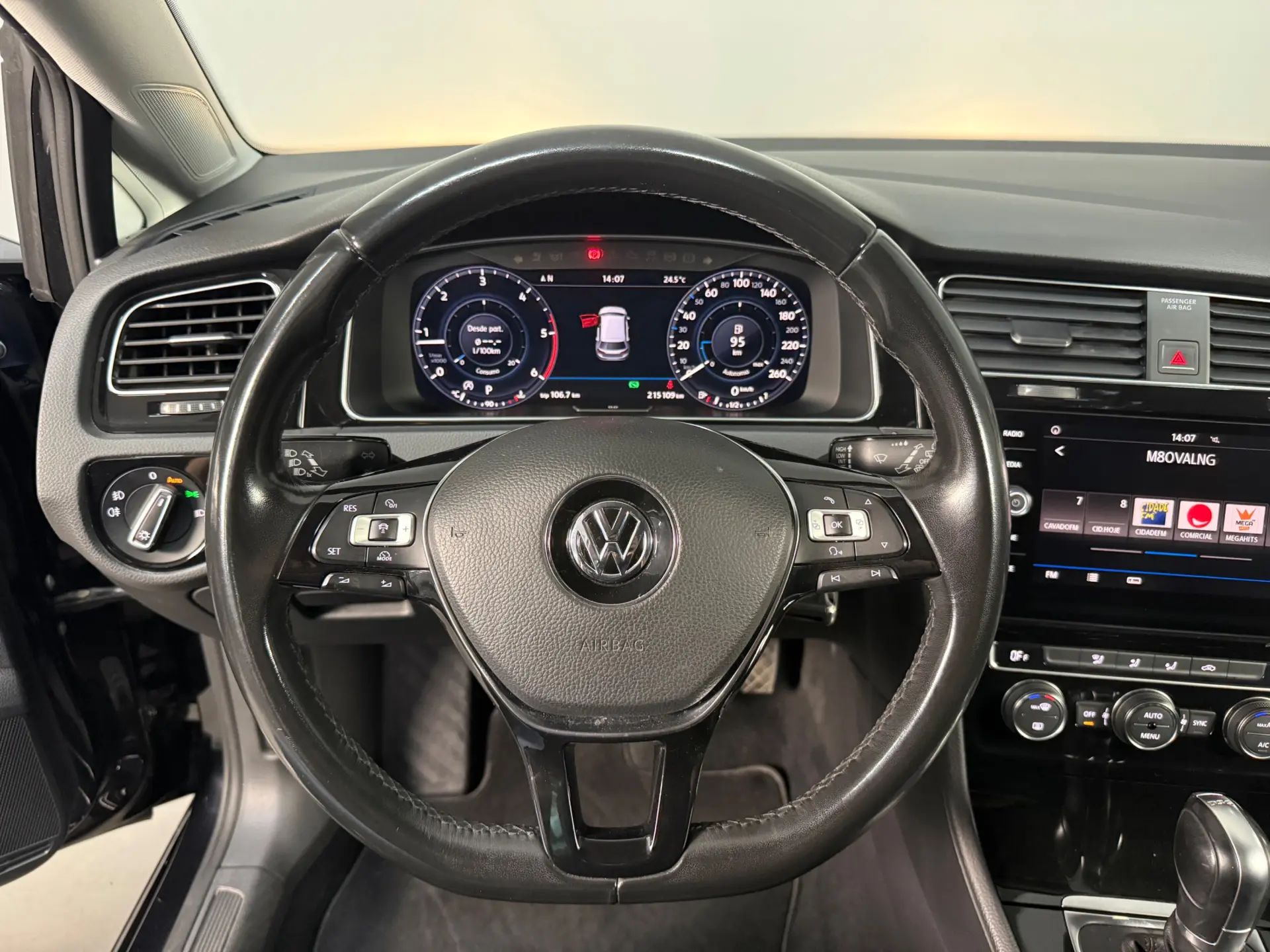 Volkswagen Golf 1.6 TDI Highline DSG 6