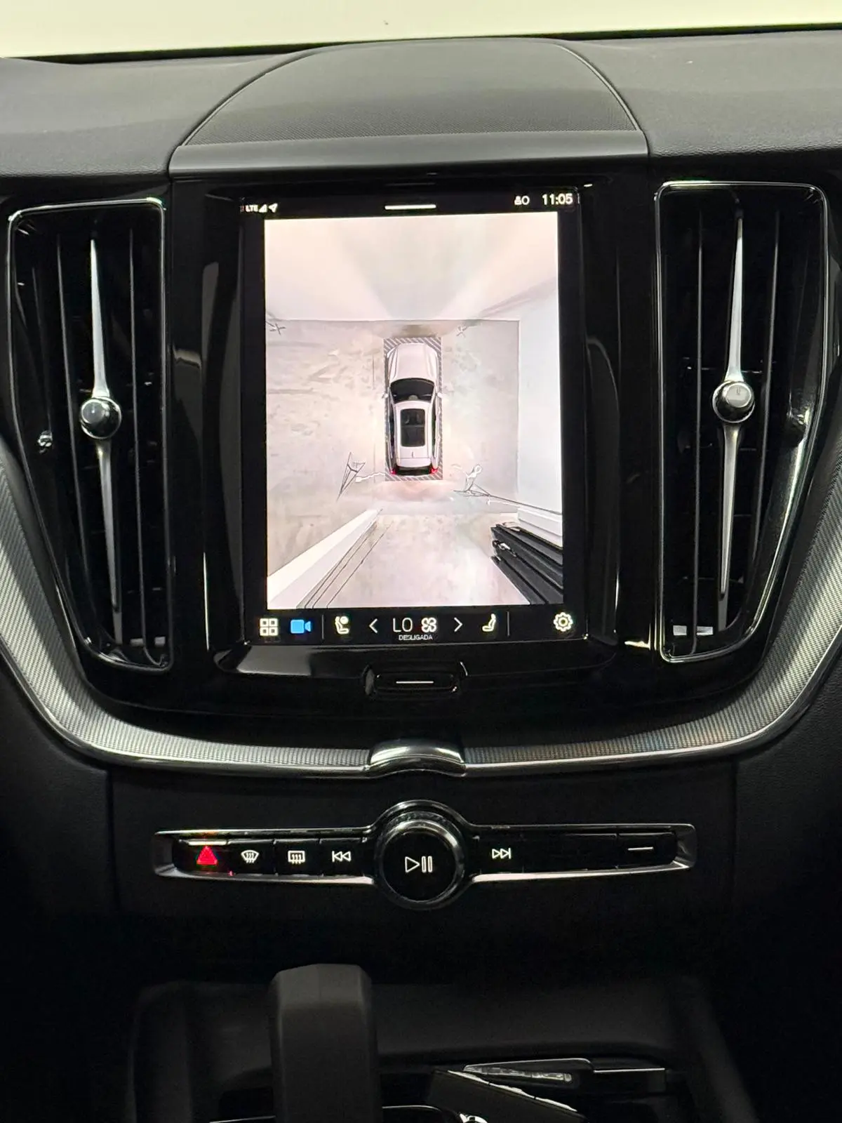 Volvo XC 60 2.0 T8 PHEV Plus Bright AWD 12