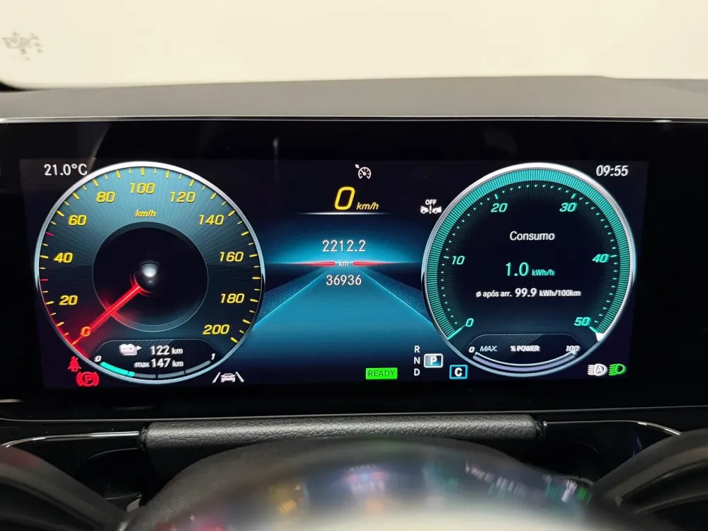 Mercedes-Benz EQA 250 AMG Line 5