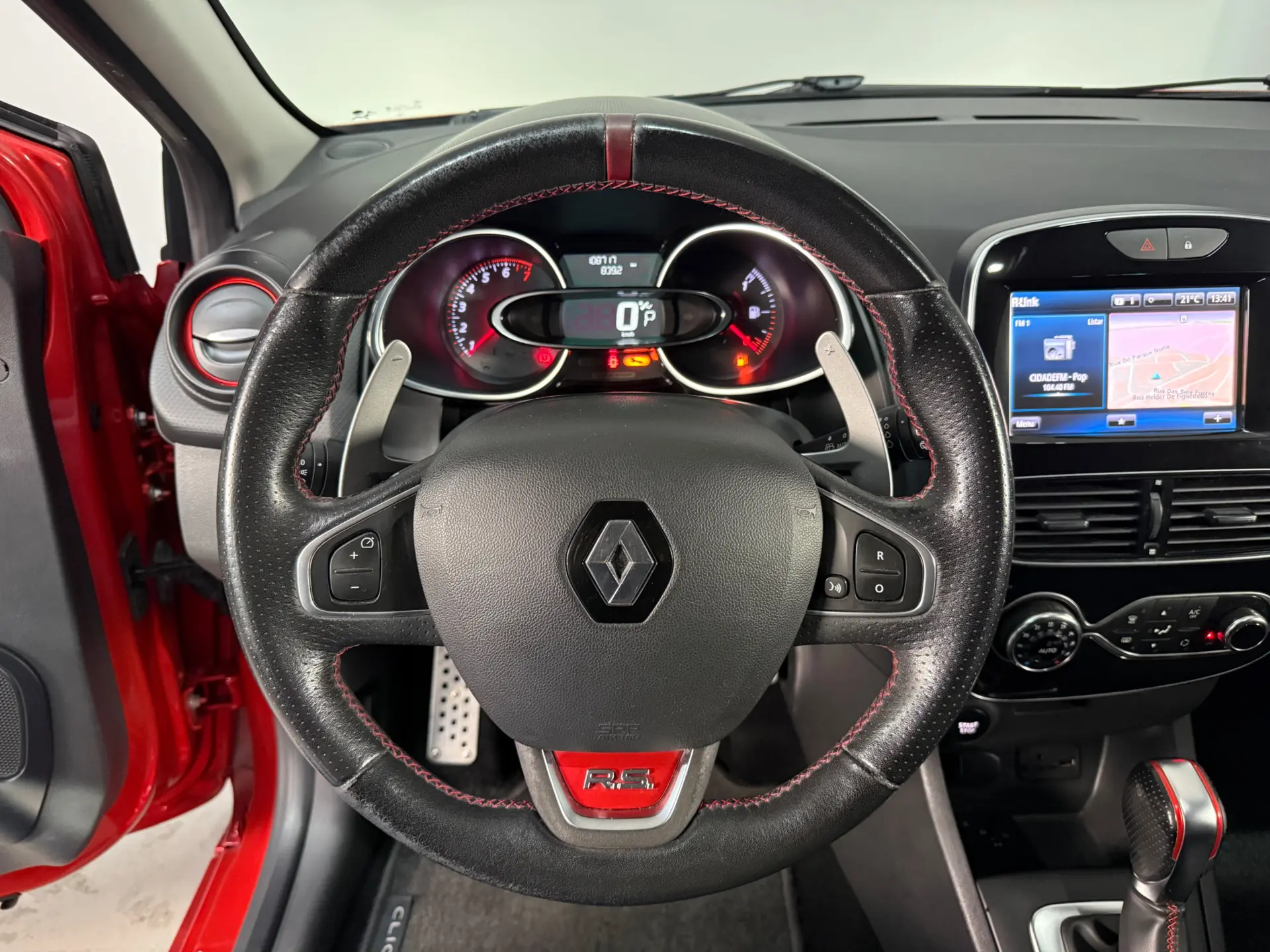 Renault Clio 1.6 T RS Trophy EDC 5