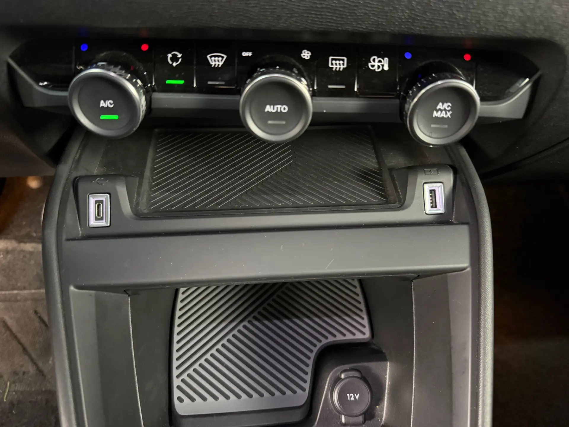 Citroen C4 1.2 PureTech Feel Pack 11