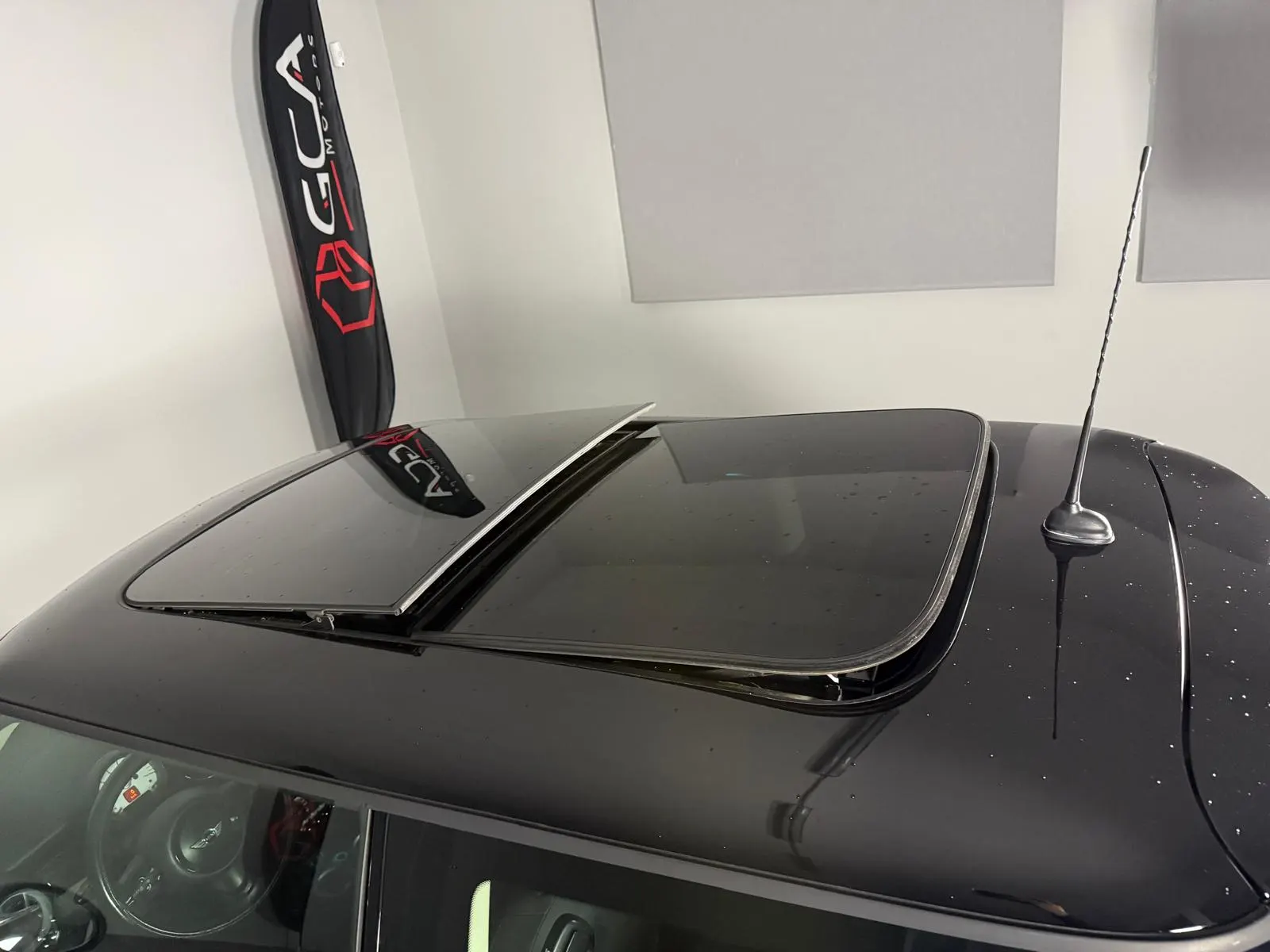 MINI 3 Portas One D Baker Street 12