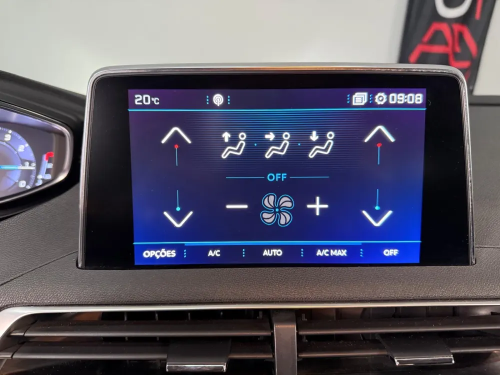 Peugeot 3008 1.2 PureTech Allure EAT8 7