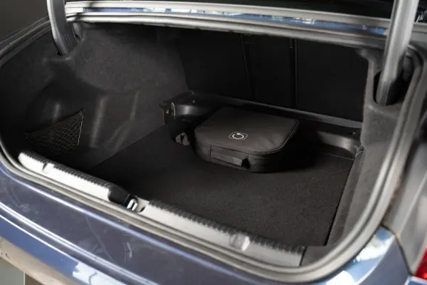 Mercedes-Benz EQE 300 Electric Art 50