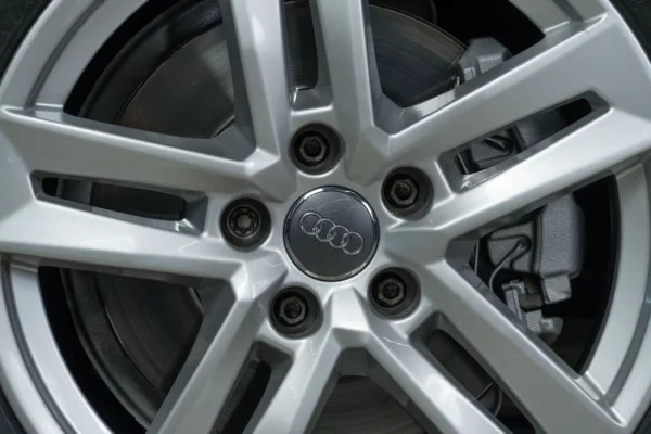 Audi A4 2.0 TDI Exclusive 6