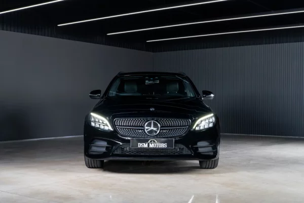 Mercedes-Benz C 300 e AMG Line 2