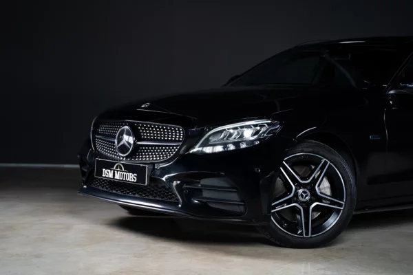 Mercedes-Benz C 300 e AMG Line 5