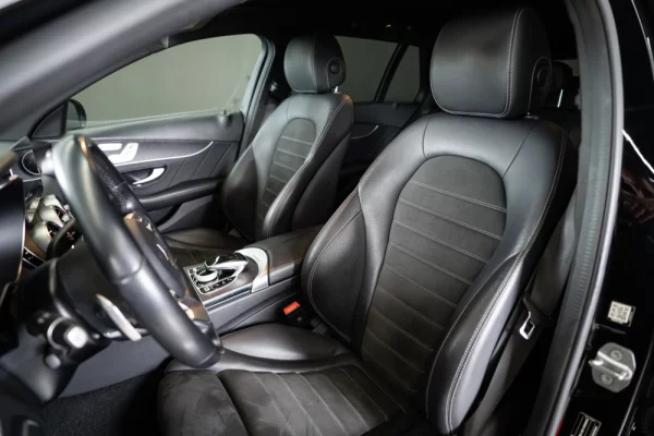 Mercedes-Benz C 300 e AMG Line 14