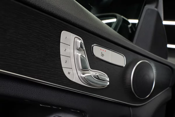 Mercedes-Benz C 300 e AMG Line 20