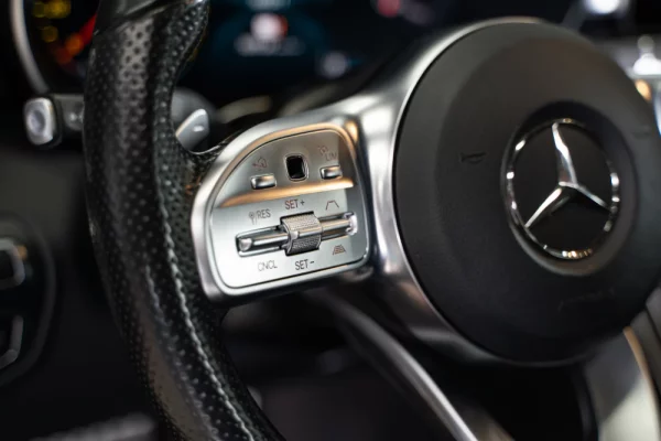 Mercedes-Benz C 300 e AMG Line 23