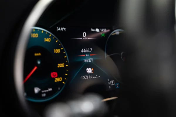 Mercedes-Benz C 300 e AMG Line 24