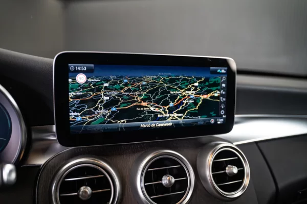 Mercedes-Benz C 300 e AMG Line 30