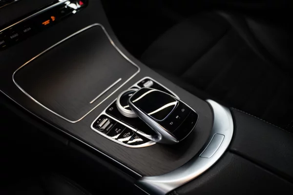 Mercedes-Benz C 300 e AMG Line 35