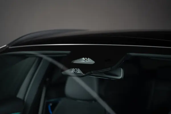 Mercedes-Benz E 300 de 4Matic AMG Line 11