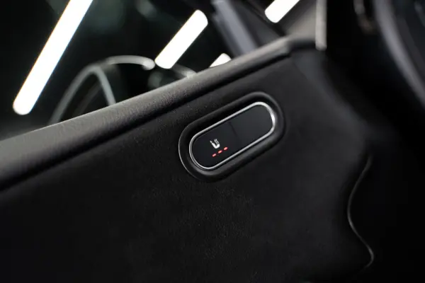 Mercedes-Benz A 250 e 8G-DCT AMG Line 14