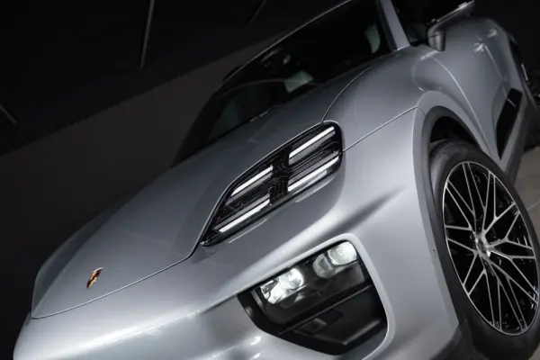 Porsche Macan Electric 6