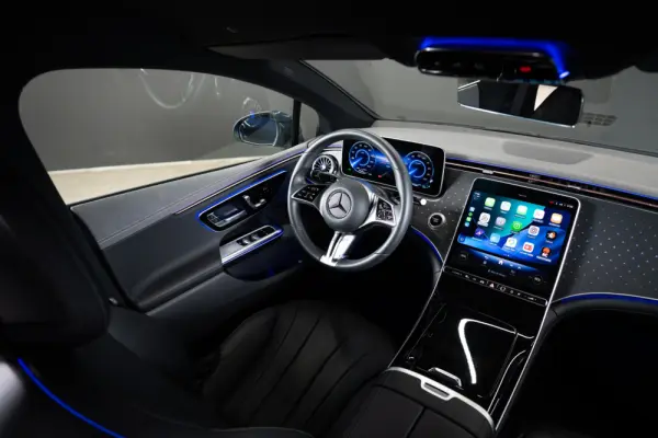 Mercedes-Benz EQE 300 Electric Art 2