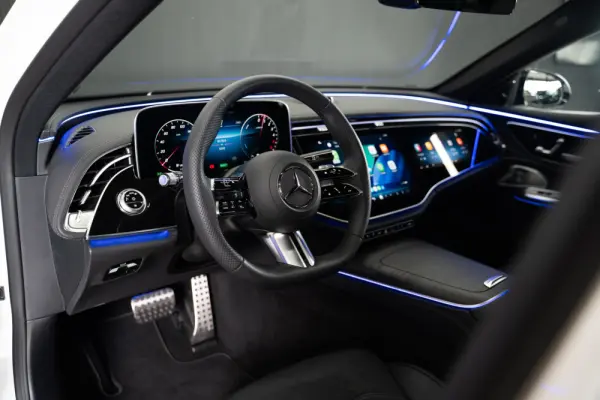 Mercedes-Benz E 300 de 4Matic AMG Line 18
