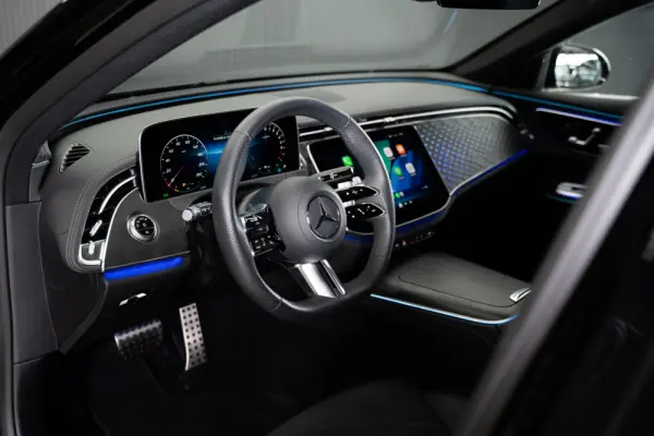 Mercedes-Benz E 300 e Station 21