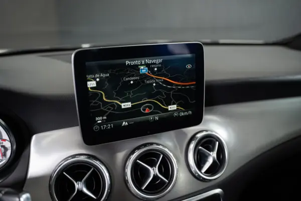Mercedes-Benz GLA 200 AMG Line 24