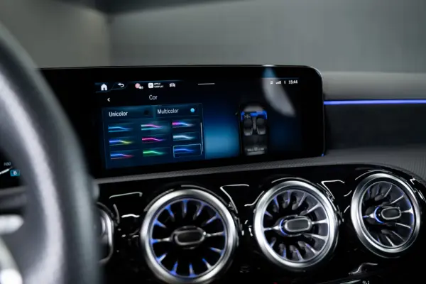 Mercedes-Benz A 250 e 8G-DCT AMG Line 29