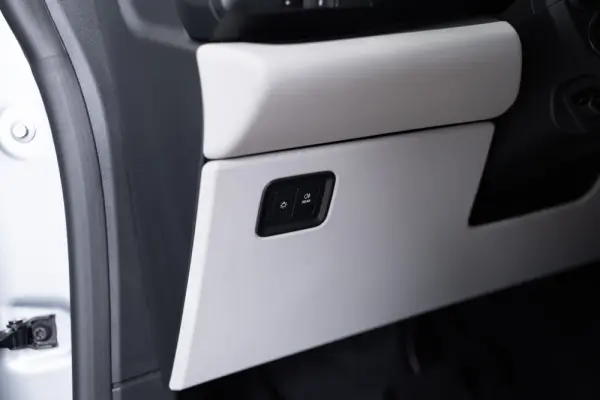 Porsche Macan Electric 18