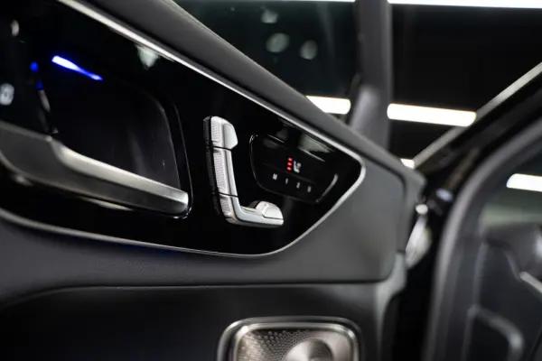 Mercedes-Benz GLC 300 de Coupe 4Matic 9G-TRONIC AMG Line Advanced 17