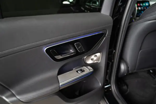 Mercedes-Benz GLC 300 de Coupe 4Matic 9G-TRONIC AMG Line Advanced 41