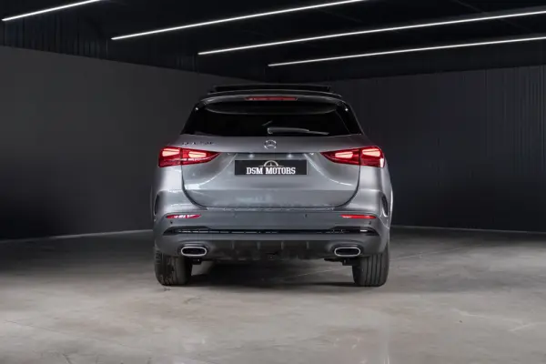 Mercedes-Benz GLA 250 e AMG Line 5