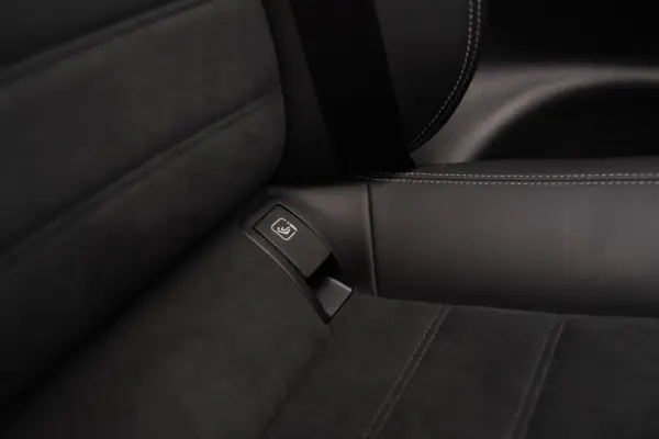 Mercedes-Benz CLE 200 9G-TRONIC Edition AMG Line 52