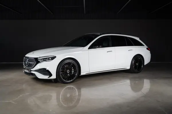Mercedes-Benz E 300 de 4Matic AMG Line 57