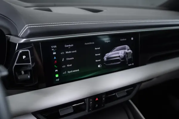 Porsche Macan Electric 31